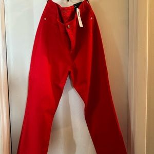 NWT Chico’s slimming crop pant. Runaway red.  Matches tunic also listed.